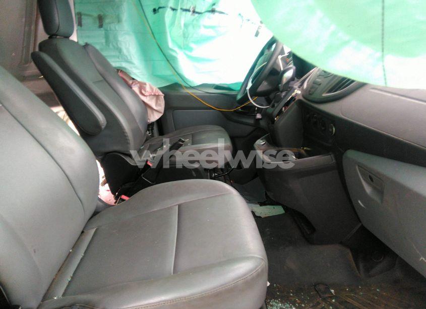 Photo 5 of 2018 Ford Transit-150 (VIN 1FTYE2CM2JKA10887)