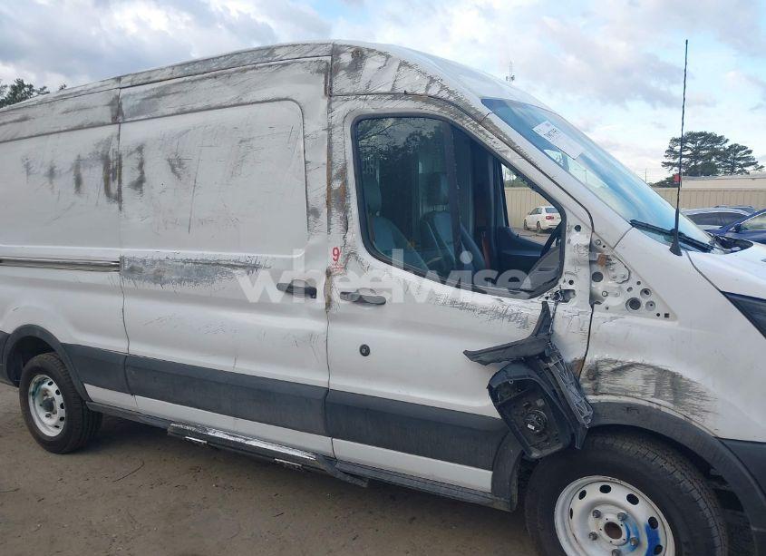 Photo 6 of 2019 Ford Transit-150 (VIN 1FTYE2CM3KKB32479)