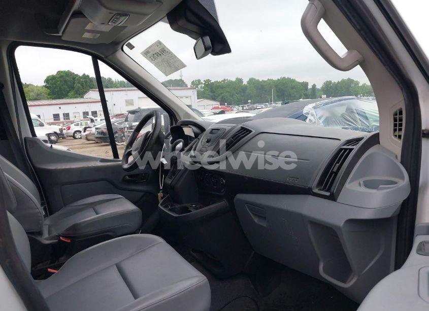 Photo 5 of 2016 Ford Transit-150 (VIN 1FTYE2CM4GKA53880)