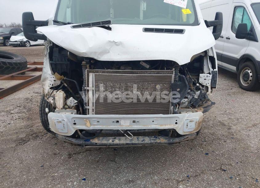 Photo 6 of 2019 Ford Transit-150 (VIN 1FTYE2CM4KKA49336)