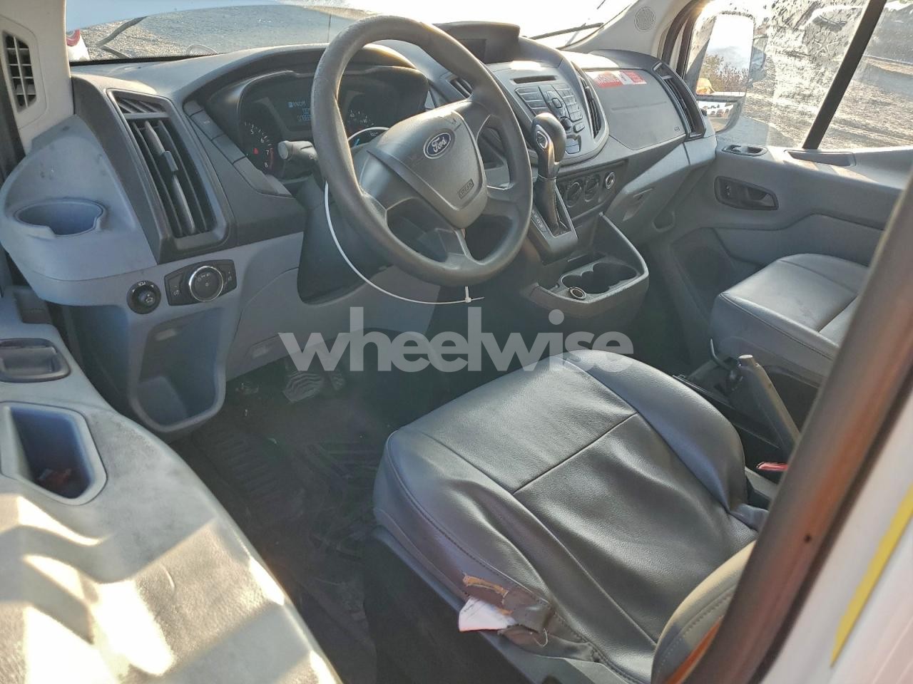Photo 8 of 2019 FORD TRANSIT T-150 (VIN 1FTYE2CM7KKB69437)