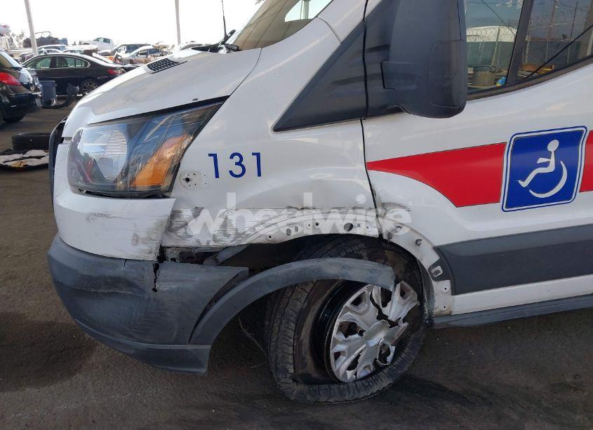 Photo 17 of 2018 Ford Transit-150 (VIN 1FTYE2CMXJKA26321)