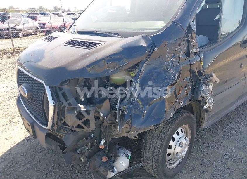 Photo 6 of 2022 Ford Transit-150 (VIN 1FTYE2Y82NKA36083)
