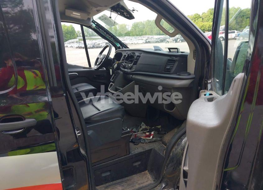 Photo 5 of 2020 Ford Transit-150 (VIN 1FTYE2Y85LKA46796)