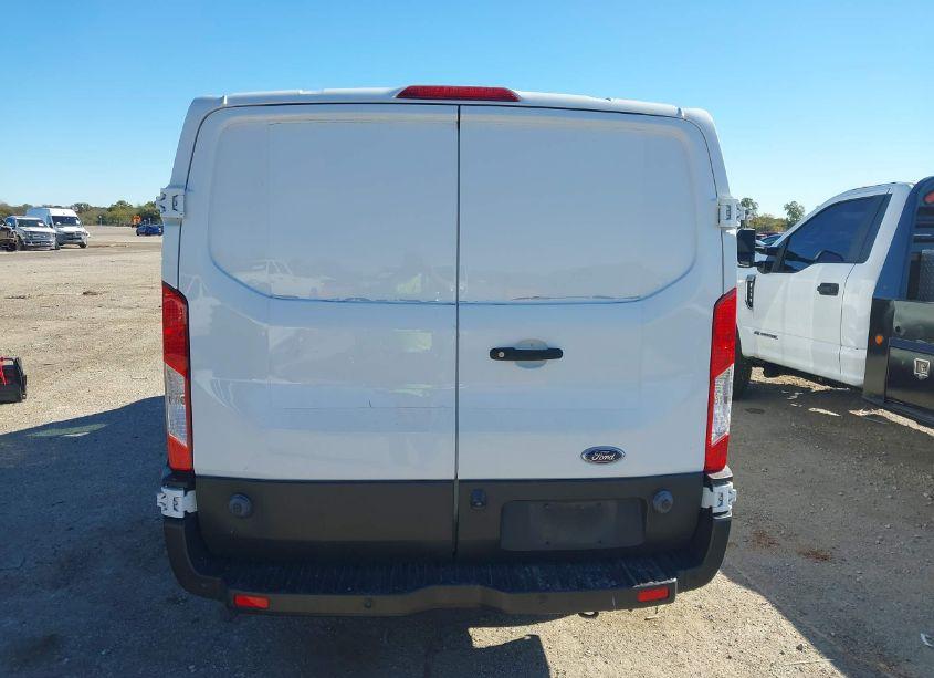 Photo 16 of 2019 Ford Transit-150 (VIN 1FTYE9ZM3KKB17318)