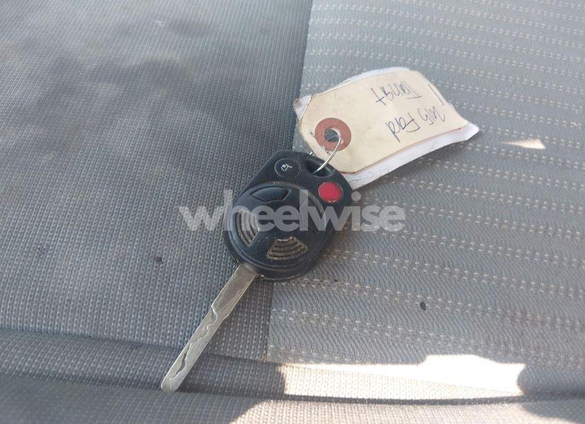 Photo 11 of 2015 Ford Transit-150 (VIN 1FTYE9ZM9FKA64582)