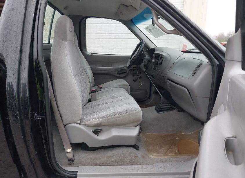 Photo 5 of 1998 Ford F-150 LARIAT/STANDARD/XL/XLT (VIN 1FTYF1768WNC23867)