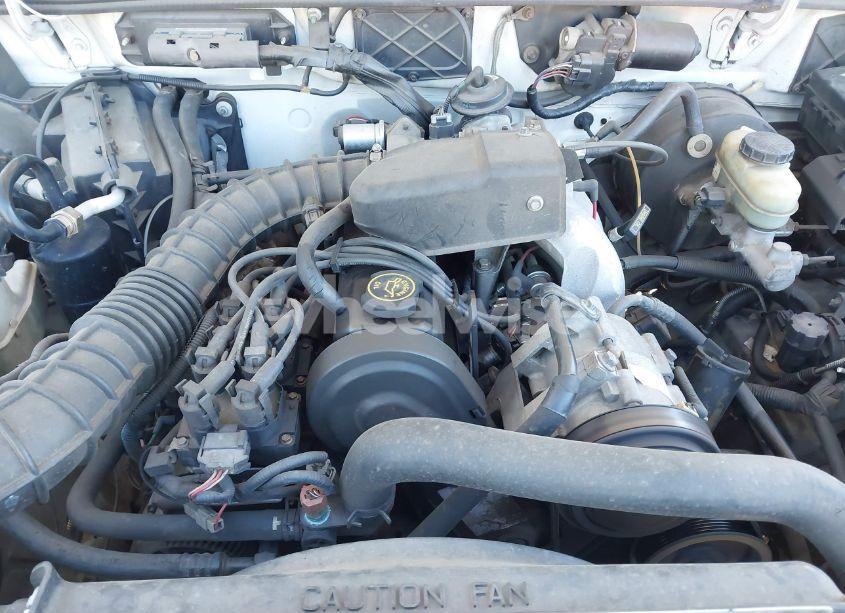 Photo 10 of 2000 Ford Ranger XL/XLT (VIN 1FTYR10C0YTB11635)
