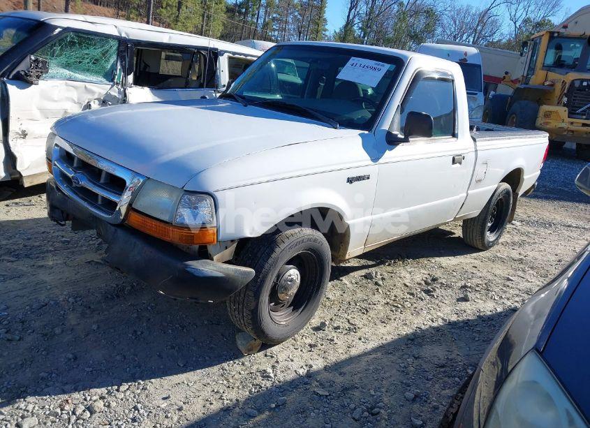 Photo 2 of 2000 Ford Ranger XL/XLT (VIN 1FTYR10C0YTB11635)