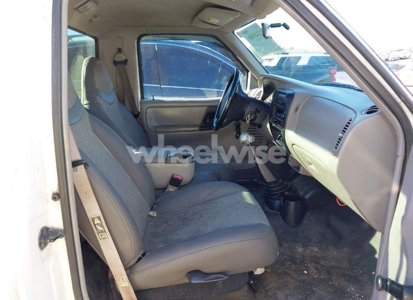 Photo 5 of 2000 Ford Ranger XL/XLT (VIN 1FTYR10C0YTB11635)