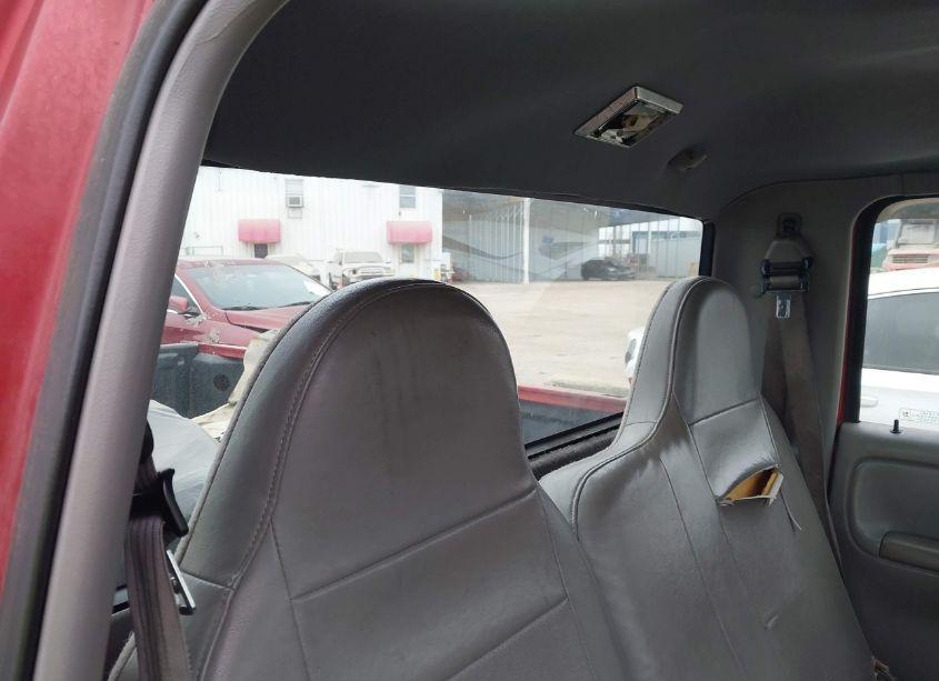 Photo 8 of 1998 Ford Ranger SPLASH/XL/XLT (VIN 1FTYR10C1WUC50017)
