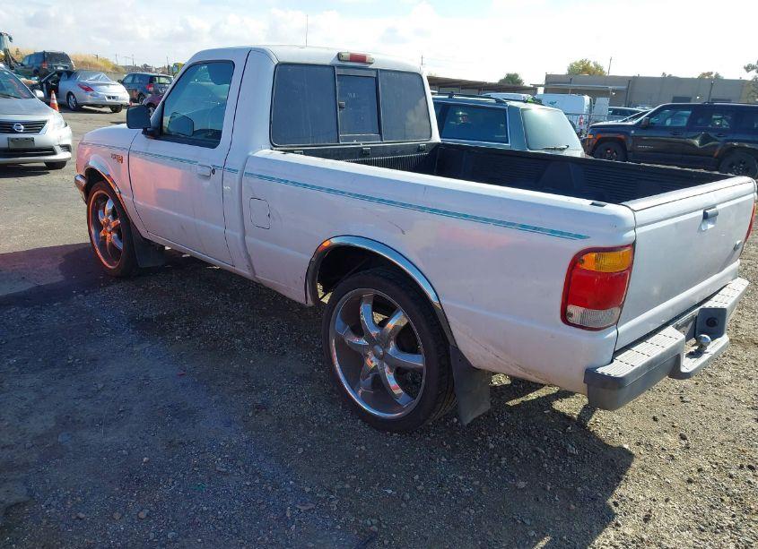 Photo 3 of 1998 Ford Ranger SPLASH/XL/XLT (VIN 1FTYR10C1WUC64256)