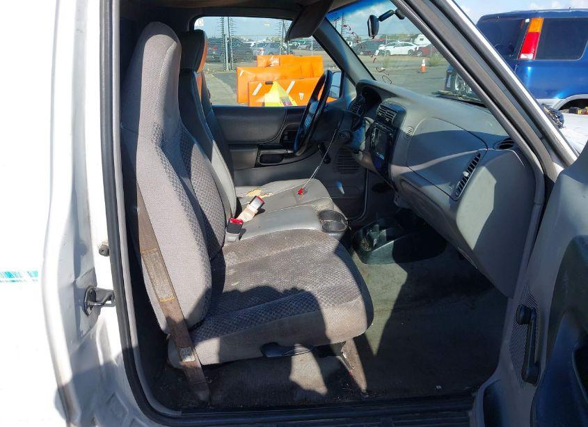Photo 5 of 1998 Ford Ranger SPLASH/XL/XLT (VIN 1FTYR10C1WUC64256)