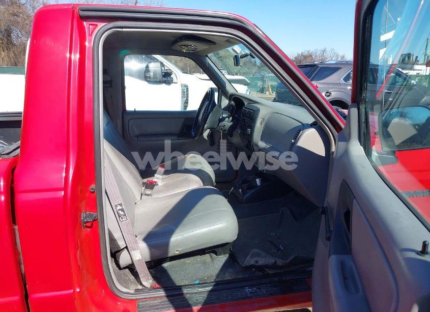 Photo 5 of 2000 Ford Ranger XL/XLT (VIN 1FTYR10C1YTA98667)