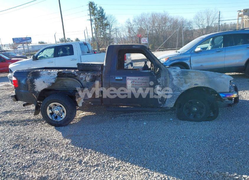Photo 12 of 2001 Ford Ranger XL/XLT (VIN 1FTYR10C21PA25807)