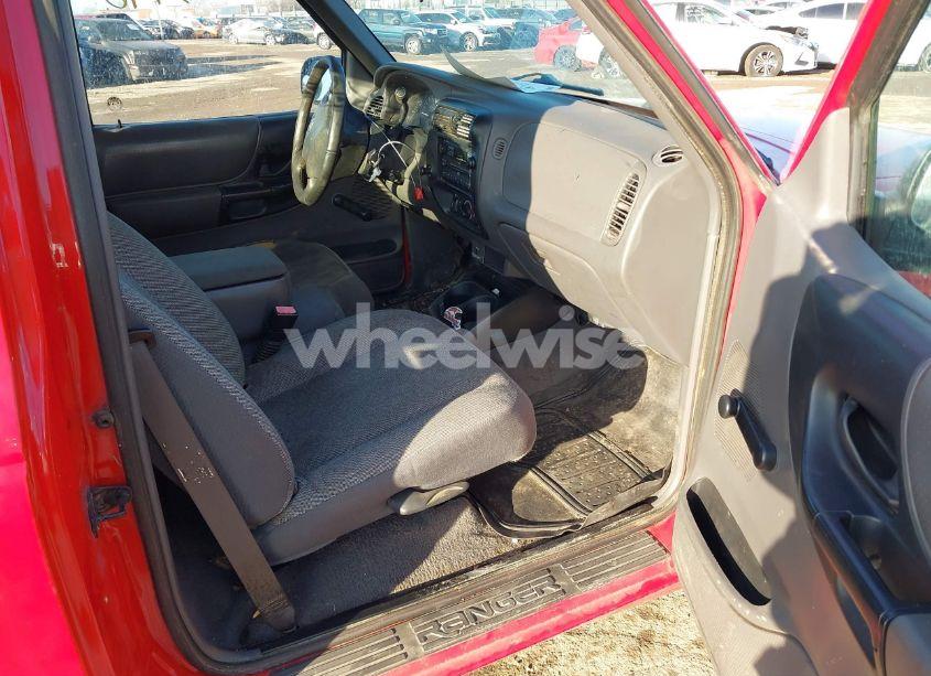 Photo 5 of 2001 Ford Ranger XL/XLT (VIN 1FTYR10C21TA03524)