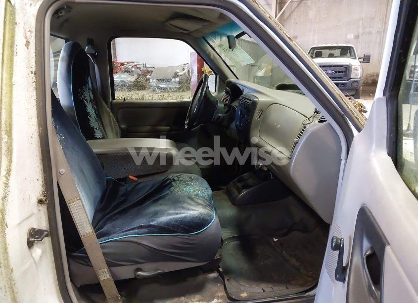 Photo 5 of 1999 Ford Ranger XL/XLT (VIN 1FTYR10C2XPB58611)