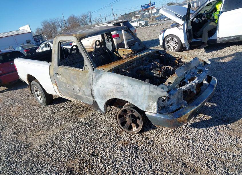 2000 Ford Ranger XL/XLT (VIN 1FTYR10C2YTA53849) main photo