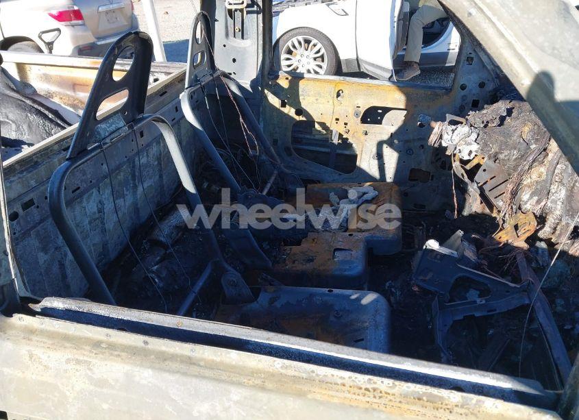 Photo 5 of 2000 Ford Ranger XL/XLT (VIN 1FTYR10C2YTA53849)