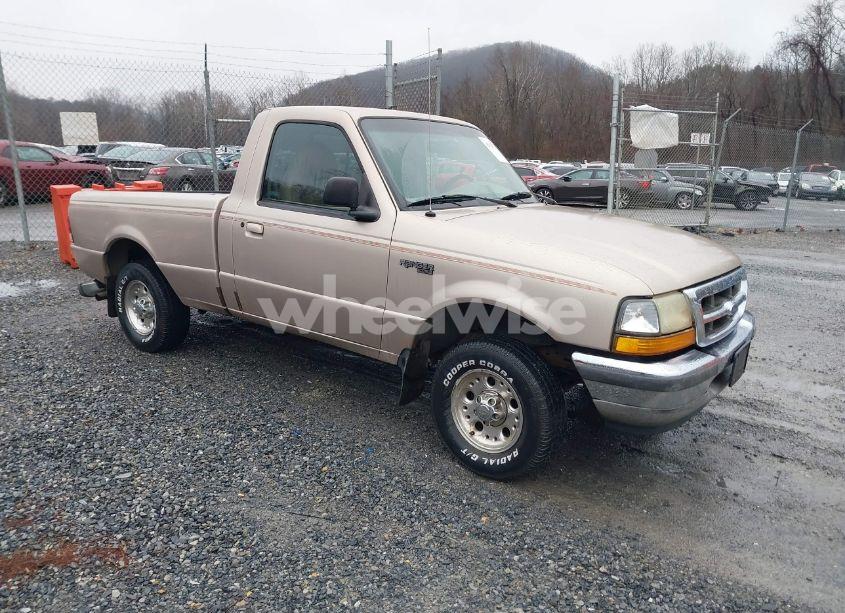 1998 Ford Ranger SPLASH/XL/XLT (VIN 1FTYR10C3WUC71967) main photo