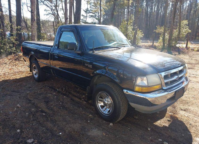 1999 Ford Ranger XL/XLT (VIN 1FTYR10C3XTA10944) main photo