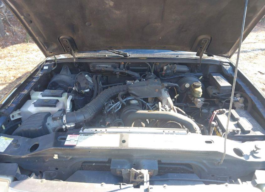 Photo 10 of 1999 Ford Ranger XL/XLT (VIN 1FTYR10C3XTA10944)