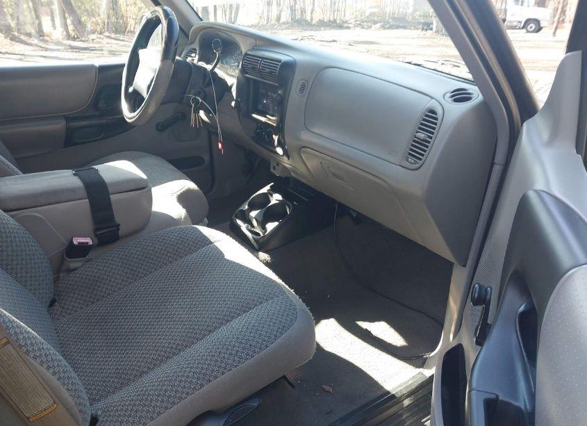 Photo 5 of 1999 Ford Ranger XL/XLT (VIN 1FTYR10C3XTA10944)