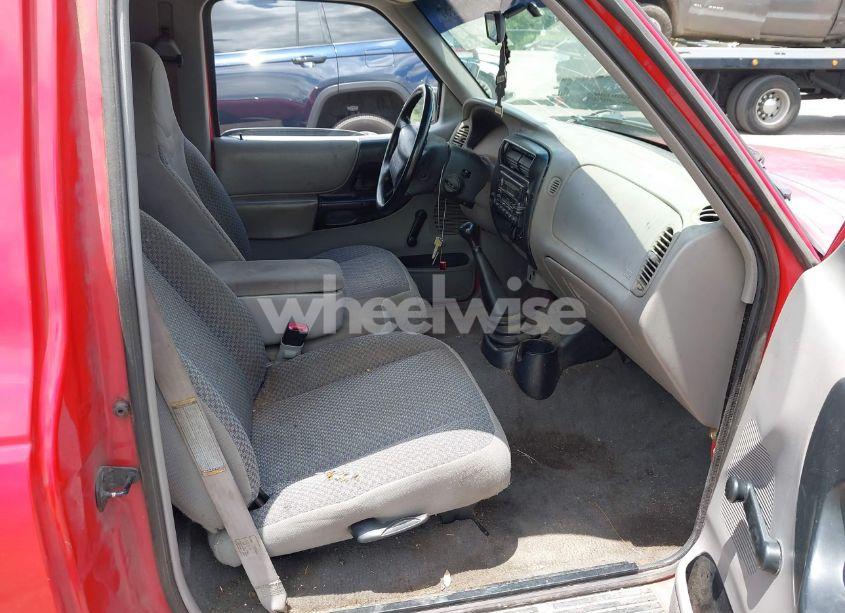 Photo 5 of 1999 Ford Ranger XL/XLT (VIN 1FTYR10C4XPA10539)