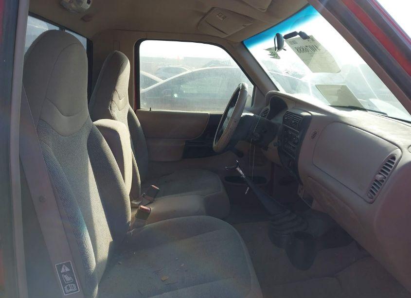 Photo 5 of 2000 Ford Ranger XL/XLT (VIN 1FTYR10C4YPA06606)