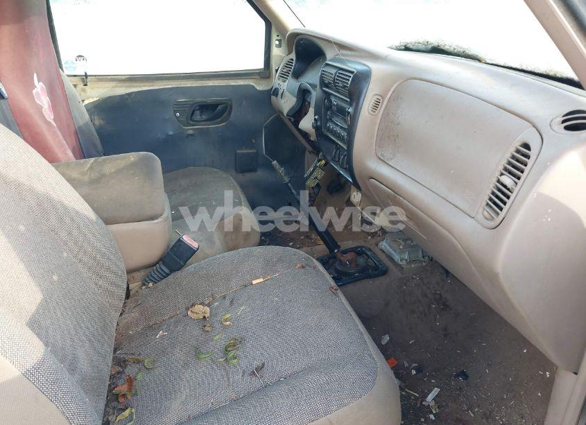 Photo 5 of 2001 Ford Ranger XL/XLT (VIN 1FTYR10C71TA12090)