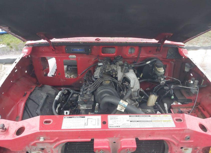 Photo 10 of 2000 Ford Ranger XL/XLT (VIN 1FTYR10C7YTB44213)