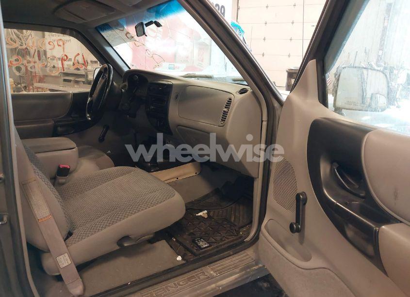 Photo 5 of 1998 Ford Ranger SPLASH/XL/XLT (VIN 1FTYR10CXWUC58486)