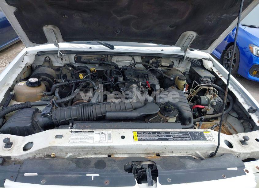 Photo 10 of 2001 Ford Ranger XL/XLT (VIN 1FTYR10D01PB33657)