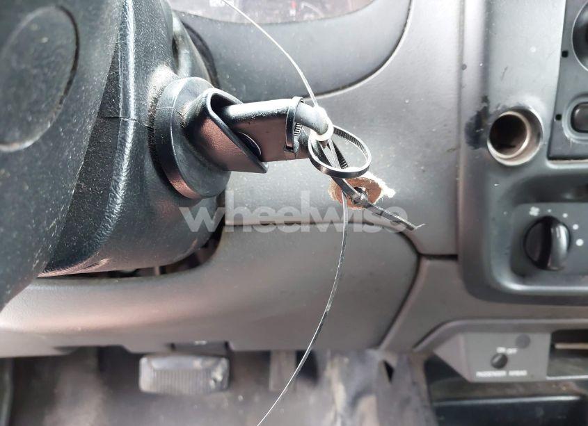 Photo 11 of 2001 Ford Ranger XL/XLT (VIN 1FTYR10D01PB33657)