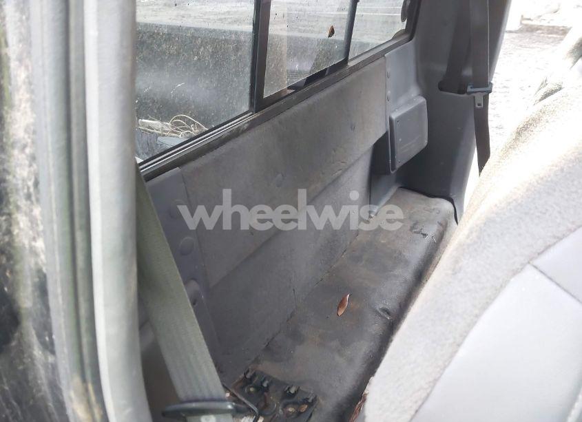 Photo 8 of 2002 Ford Ranger XL/XLT (VIN 1FTYR10D02TA08408)