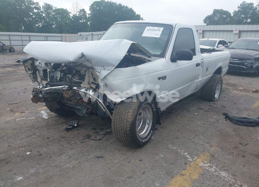 Photo 2 of 2001 Ford Ranger XL/XLT (VIN 1FTYR10D11TB10041)