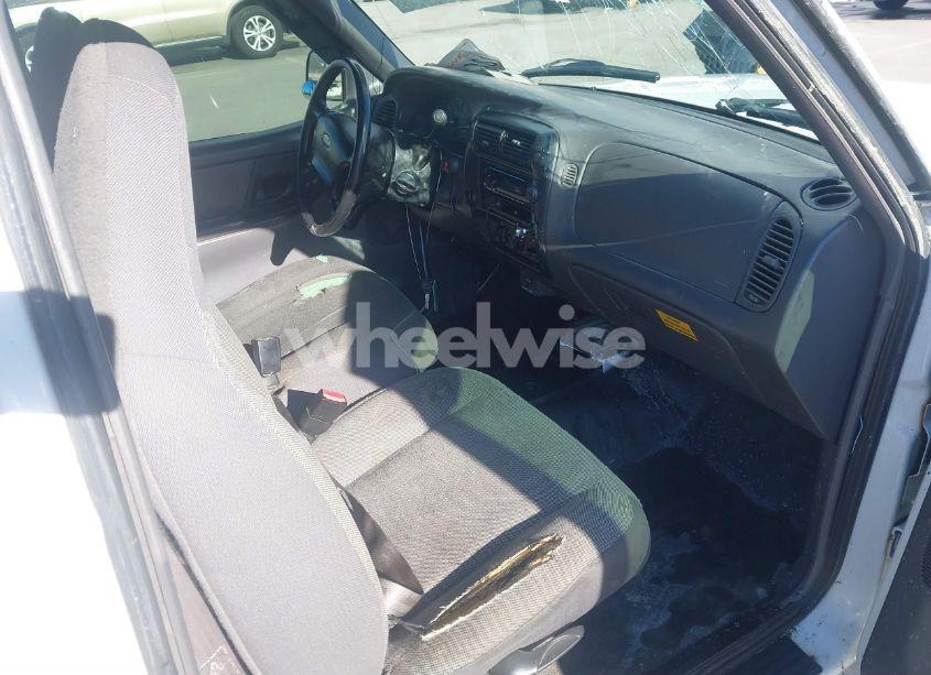 Photo 5 of 2002 Ford Ranger XL/XLT (VIN 1FTYR10D12PA96880)