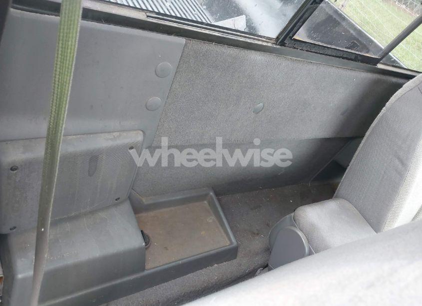 Photo 8 of 2002 Ford Ranger (VIN 1FTYR10D12TA18767)