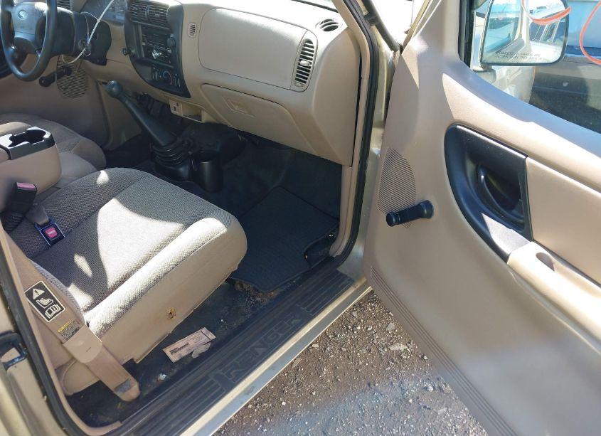 Photo 5 of 2002 Ford Ranger XL/XLT (VIN 1FTYR10D12TA38050)