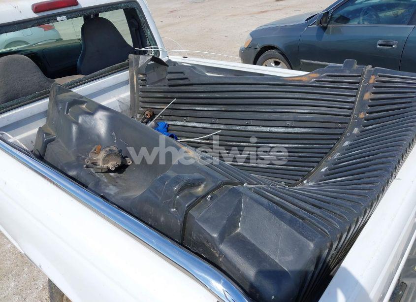 Photo 12 of 2002 Ford Ranger XL/XLT (VIN 1FTYR10D42PB65755)