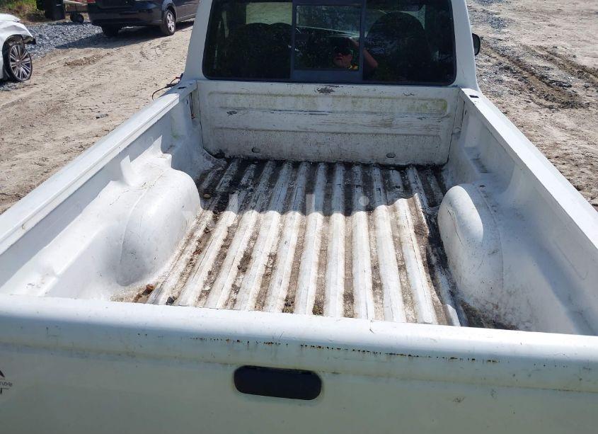 Photo 8 of 2002 Ford Ranger XL/XLT (VIN 1FTYR10D52TA66305)