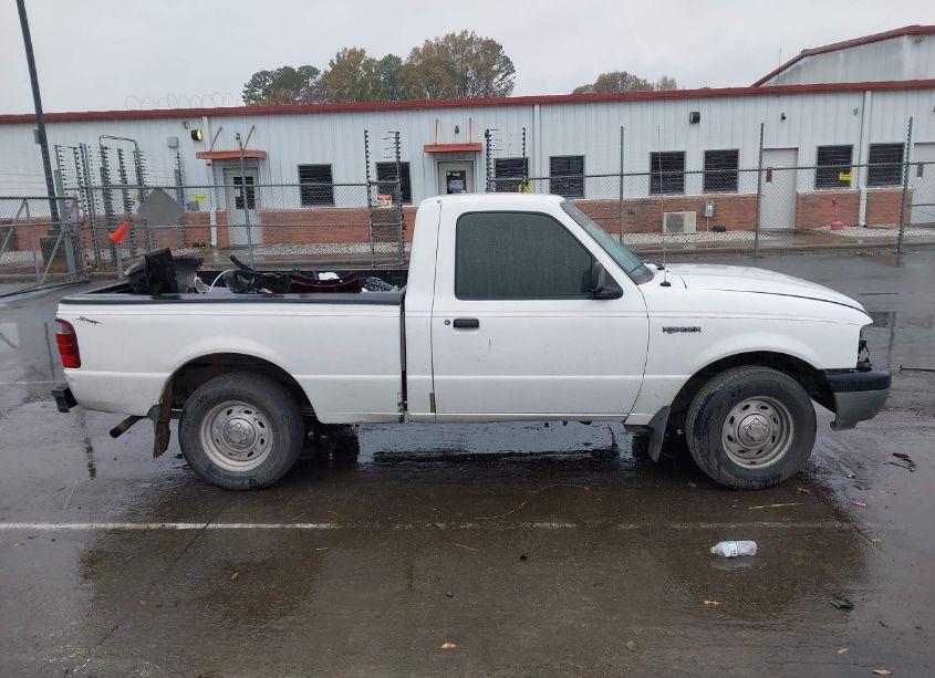 Photo 13 of 2002 Ford Ranger XL/XLT (VIN 1FTYR10D72TA26307)