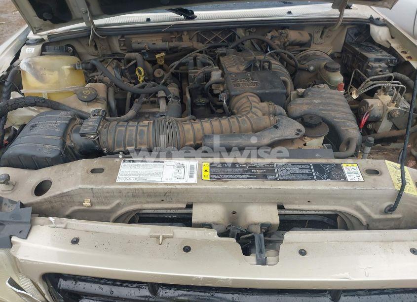 Photo 10 of 2002 Ford Ranger XL/XLT (VIN 1FTYR10D72TA53006)