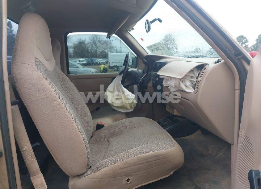 Photo 8 of 2002 Ford Ranger XL/XLT (VIN 1FTYR10D72TA53006)