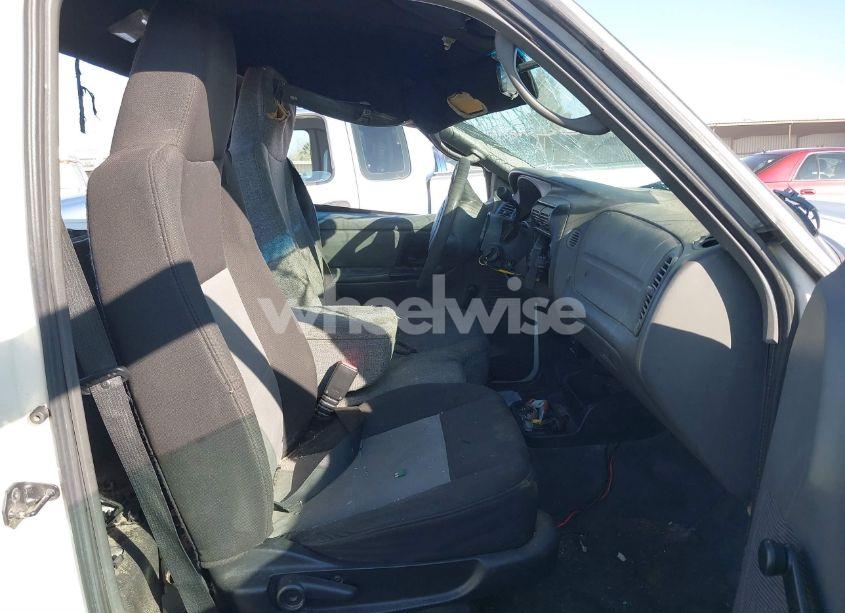 Photo 5 of 2004 Ford Ranger XL/XLT (VIN 1FTYR10D74PB60360)