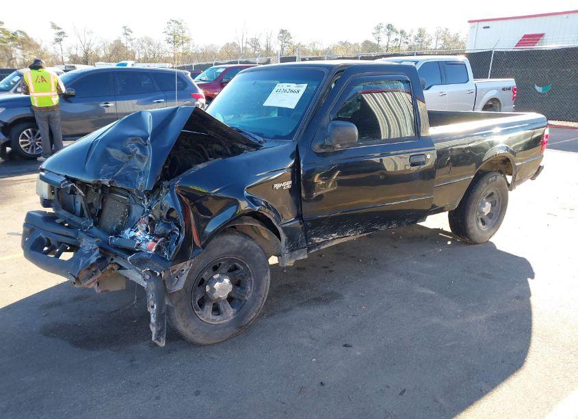 Photo 2 of 2005 Ford Ranger XL/XLS/XLT (VIN 1FTYR10D75PA17815)