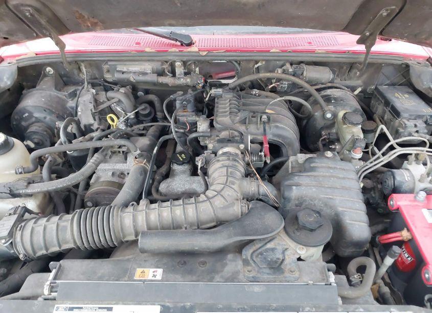Photo 10 of 2001 Ford Ranger XL/XLT (VIN 1FTYR10D81PB64736)