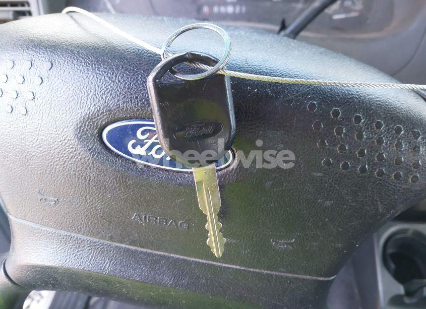 Photo 11 of 2002 Ford Ranger XL/XLT (VIN 1FTYR10D92TA63357)