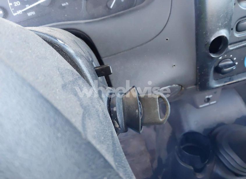 Photo 11 of 2002 Ford Ranger XL/XLT (VIN 1FTYR10DX2PB02529)