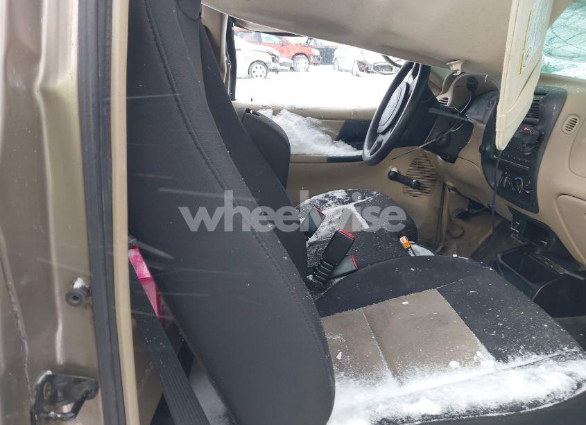 Photo 5 of 2004 Ford Ranger UNIQUE FLEET (VIN 1FTYR10E54PA75574)